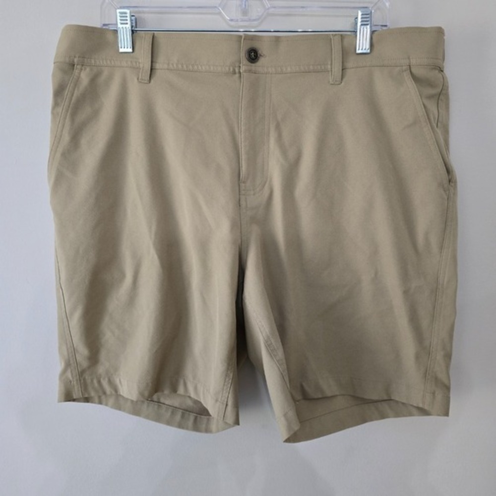 32 Degrees Cool Shorts Stretch Performance Casual Activewear Khaki